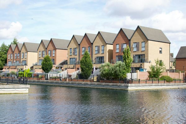 Vivre sur une maison flottante : Démystification et Vérités inavouées